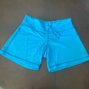 Lululemon shorts size 4